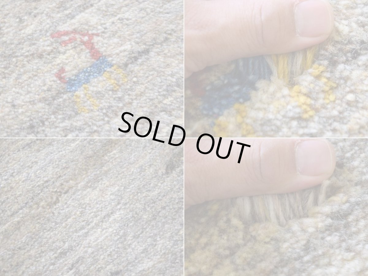 画像17: 新品 ペルシャ ギャッベ 縦2m 横2m 4㎡ 〜4帖程度 リビング ダイニング 2-3人掛けソファ 正方形 スクエア サイズ 196 × 206 cm No.A584 肉厚 天然 ウール ギャベ 手織り ハンドメイド ラグ 絨毯 カーペット 生成り クリーム ベージュ 茶 ライトグレー 原毛系 n-a584-196206h044a275 (17)