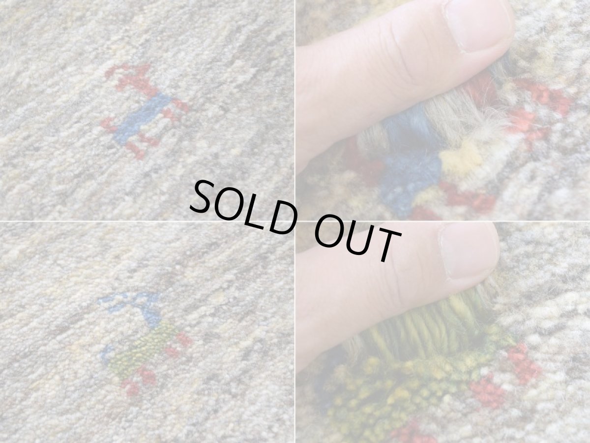 画像16: 新品 ペルシャ ギャッベ 縦2m 横2m 4㎡ 〜4帖程度 リビング ダイニング 2-3人掛けソファ 正方形 スクエア サイズ 196 × 206 cm No.A584 肉厚 天然 ウール ギャベ 手織り ハンドメイド ラグ 絨毯 カーペット 生成り クリーム ベージュ 茶 ライトグレー 原毛系 n-a584-196206h044a275 (16)