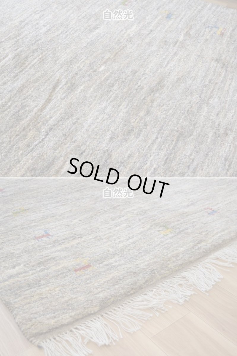 画像8: 新品 ペルシャ ギャッベ 縦2m 横2m 4㎡ 〜4帖程度 リビング ダイニング 2-3人掛けソファ 正方形 スクエア サイズ 196 × 206 cm No.A584 肉厚 天然 ウール ギャベ 手織り ハンドメイド ラグ 絨毯 カーペット 生成り クリーム ベージュ 茶 ライトグレー 原毛系 n-a584-196206h044a275 (8)