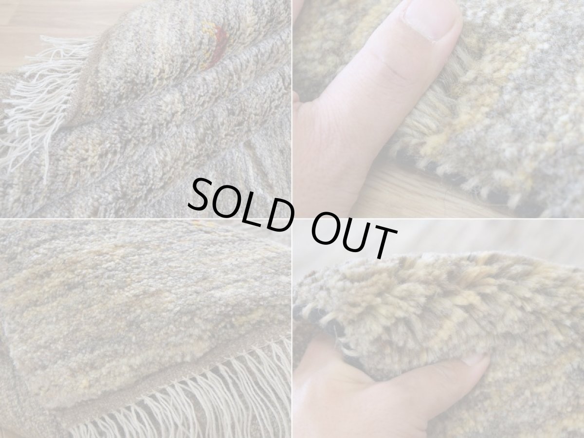 画像18: 新品 ペルシャ ギャッベ 縦2m 横2m 4㎡ 〜4帖程度 リビング ダイニング 2-3人掛けソファ 正方形 スクエア サイズ 196 × 206 cm No.A584 肉厚 天然 ウール ギャベ 手織り ハンドメイド ラグ 絨毯 カーペット 生成り クリーム ベージュ 茶 ライトグレー 原毛系 n-a584-196206h044a275 (18)