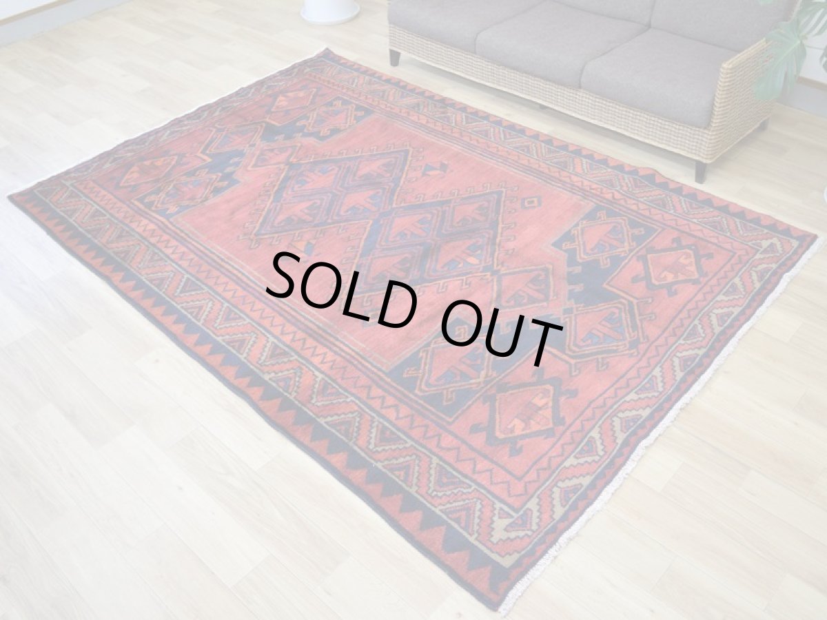 画像2: 良品 ペルシャ 部族絨毯  ロリ 縦2.7m 横1.9m 5㎡ 〜5帖 リビング ダイニング 2〜3人掛けソファ サイズ 265 x 185 cm No.A644 ウール 手織り ハンドメイド トライバル ラグ 部族絨毯 マット カーペット 幾何学模様 民族柄  赤 b-a644-265185h563a574 (2)