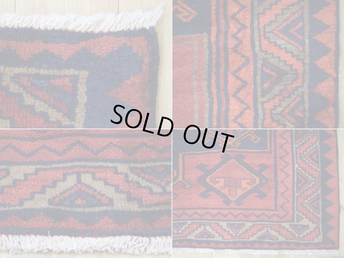 画像19: 良品 ペルシャ 部族絨毯  ロリ 縦2.7m 横1.9m 5㎡ 〜5帖 リビング ダイニング 2〜3人掛けソファ サイズ 265 x 185 cm No.A644 ウール 手織り ハンドメイド トライバル ラグ 部族絨毯 マット カーペット 幾何学模様 民族柄  赤 b-a644-265185h563a574 (19)