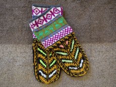 画像1: 新品 イラン製 アクリル混ウール ミドル 23-24 cm 手編み靴下 ニットルームソックス Long Knit Room Socks n-am2324-58h4a5 (1)