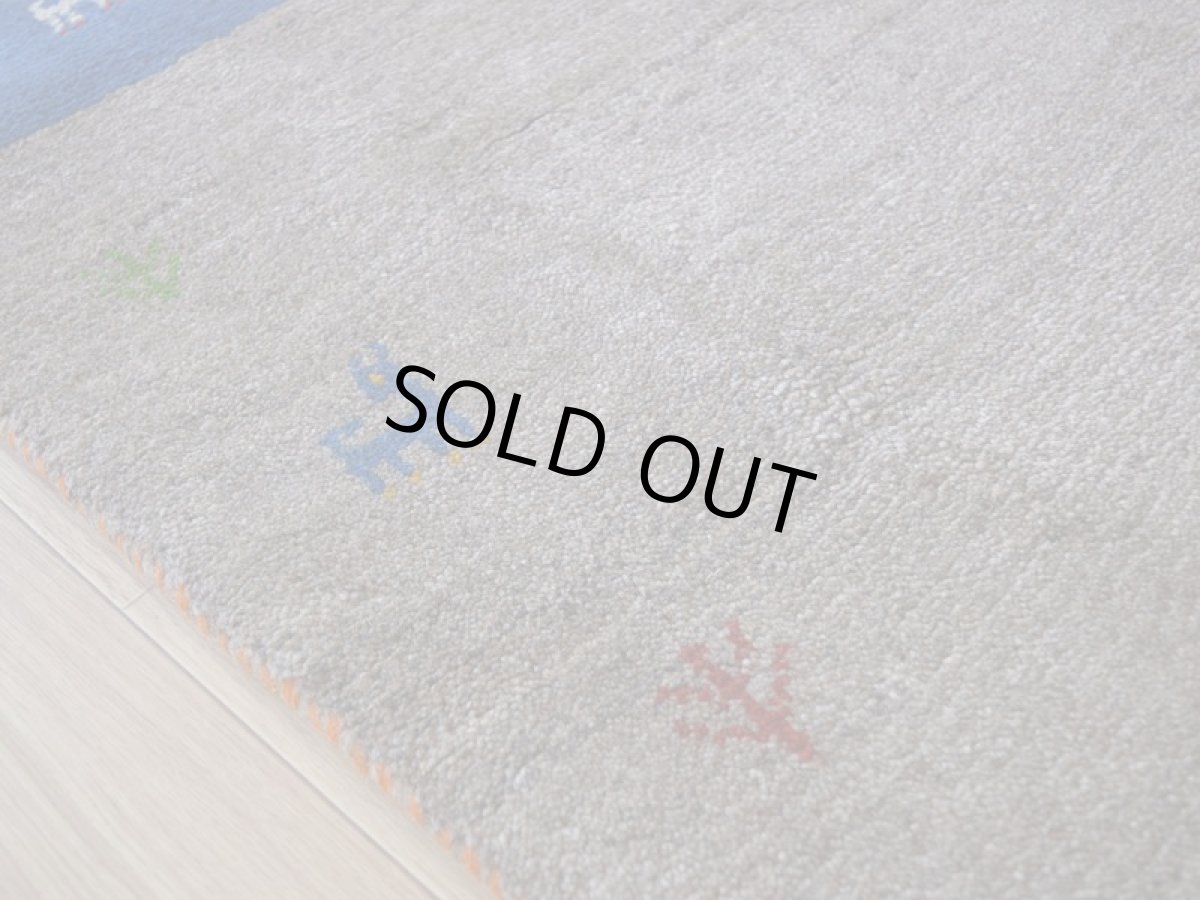 画像9: 新品 ペルシャ ギャッベ 縦1.9m 横1.2m 2.3㎡ 〜2帖 2人掛けソファ サイズ 185 × 120 cm No.1943 肉厚 天然 草木染 ウール ギャベ 手織り ハンドメイド ラグ 絨毯 カーペット ロリバフト リビングルームソファ足元やベッドサイドに パッチワーク系デザイン グレー マルチカラー n-1943-185120s042a013 (9)