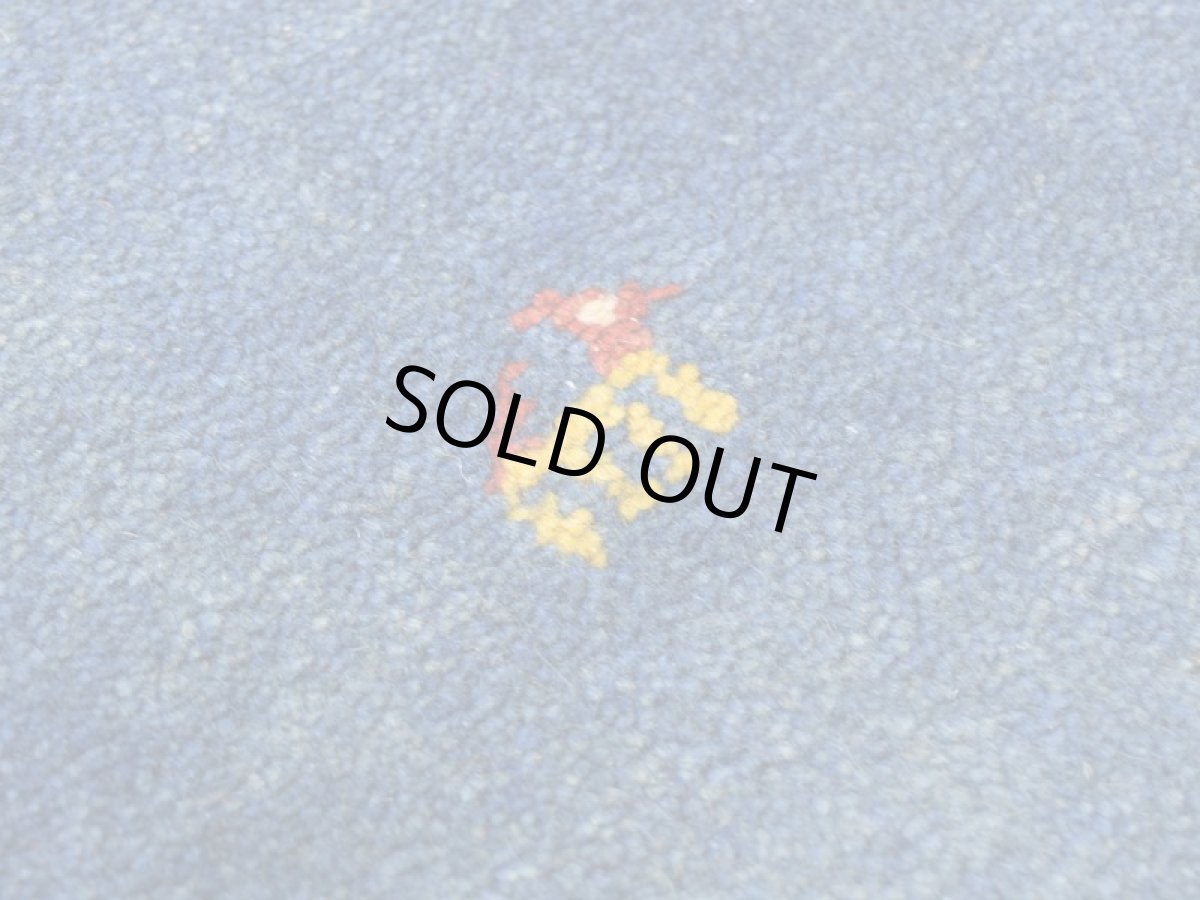 画像16: 新品 ペルシャ ギャッベ 玄関 マット サイズ 90 × 64 cm No.2227 肉厚 天然 ウール ギャベ 手織り ハンドメイド ラグ 絨毯 カーペット ロリバフト 玄関ドアマットのアクセントに インディゴブルー  n-2227-090064h001a031 (16)