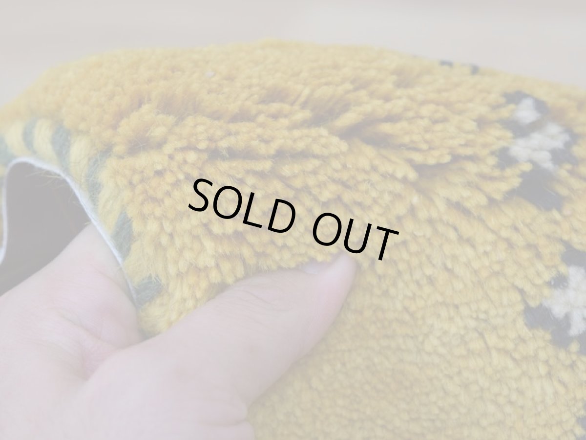 画像15: 新品 ペルシャ ギャッベ 玄関 マット サイズ 92 × 62 cm No.2231 肉厚 天然 ウール ギャベ 手織り ハンドメイド ラグ 絨毯 カーペット ロリバフト 玄関ドアマットのアクセントに イエロー 黄色 n-2231-092062h001a031 (15)