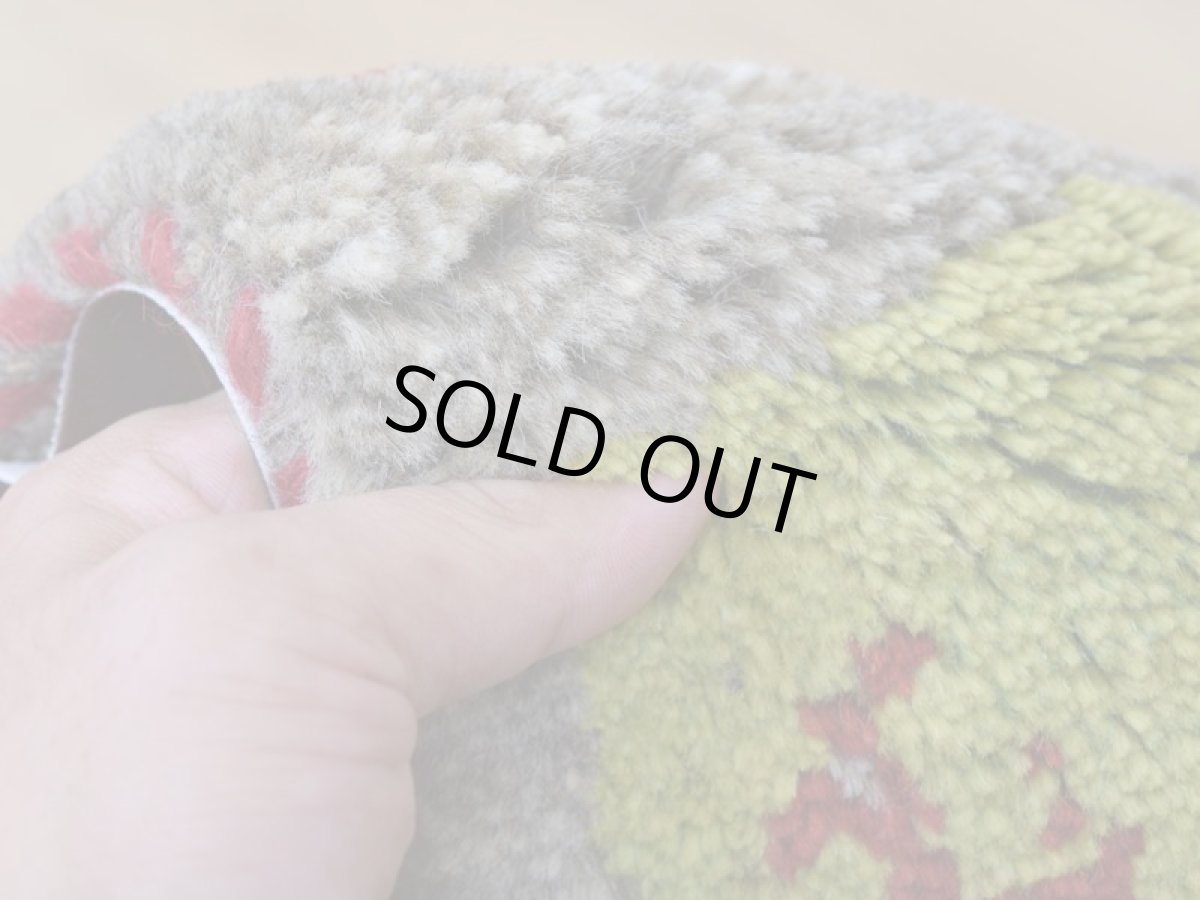 画像15: 新品 ペルシャ ギャッベ 玄関 マット サイズ 87 × 60 cm No.2229 肉厚 天然 ウール ギャベ 手織り ハンドメイド ラグ 絨毯 カーペット ロリバフト 玄関ドアマットのアクセントに 生成り グレー ベージュ 原毛系 マルチカラー n-2229-087060h001a031 (15)