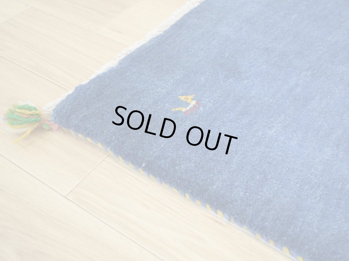 画像13: 新品 ペルシャ ギャッベ 玄関 マット サイズ 90 × 64 cm No.2227 肉厚 天然 ウール ギャベ 手織り ハンドメイド ラグ 絨毯 カーペット ロリバフト 玄関ドアマットのアクセントに インディゴブルー  n-2227-090064h001a031 (13)