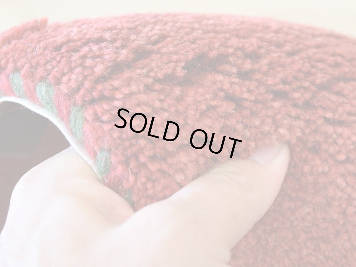 画像15: 新品 ペルシャ ギャッベ 玄関 マット サイズ 83 × 58 cm No.2228 肉厚 天然 ウール ギャベ 手織り ハンドメイド ラグ 絨毯 カーペット ロリバフト 玄関ドアマットのアクセントに 赤  n-2228-083058h001a031 (15)