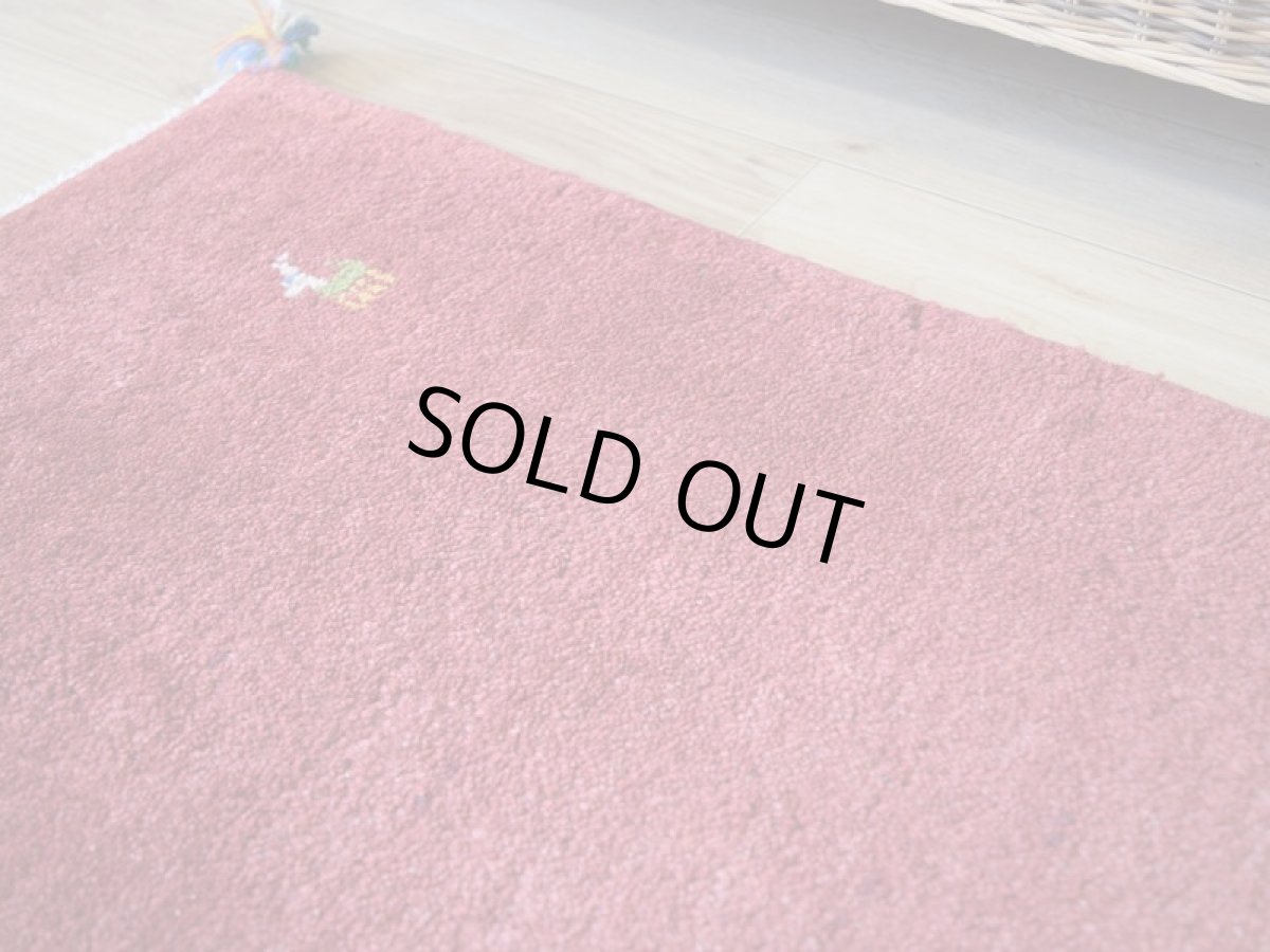 画像8: 新品 ペルシャ ギャッベ 玄関 マット サイズ 85 × 60 cm No.2225 肉厚 天然 ウール ギャベ 手織り ハンドメイド ラグ 絨毯 カーペット ロリバフト 玄関ドアマットのアクセントに 赤  n-2225-085060h001a031 (8)