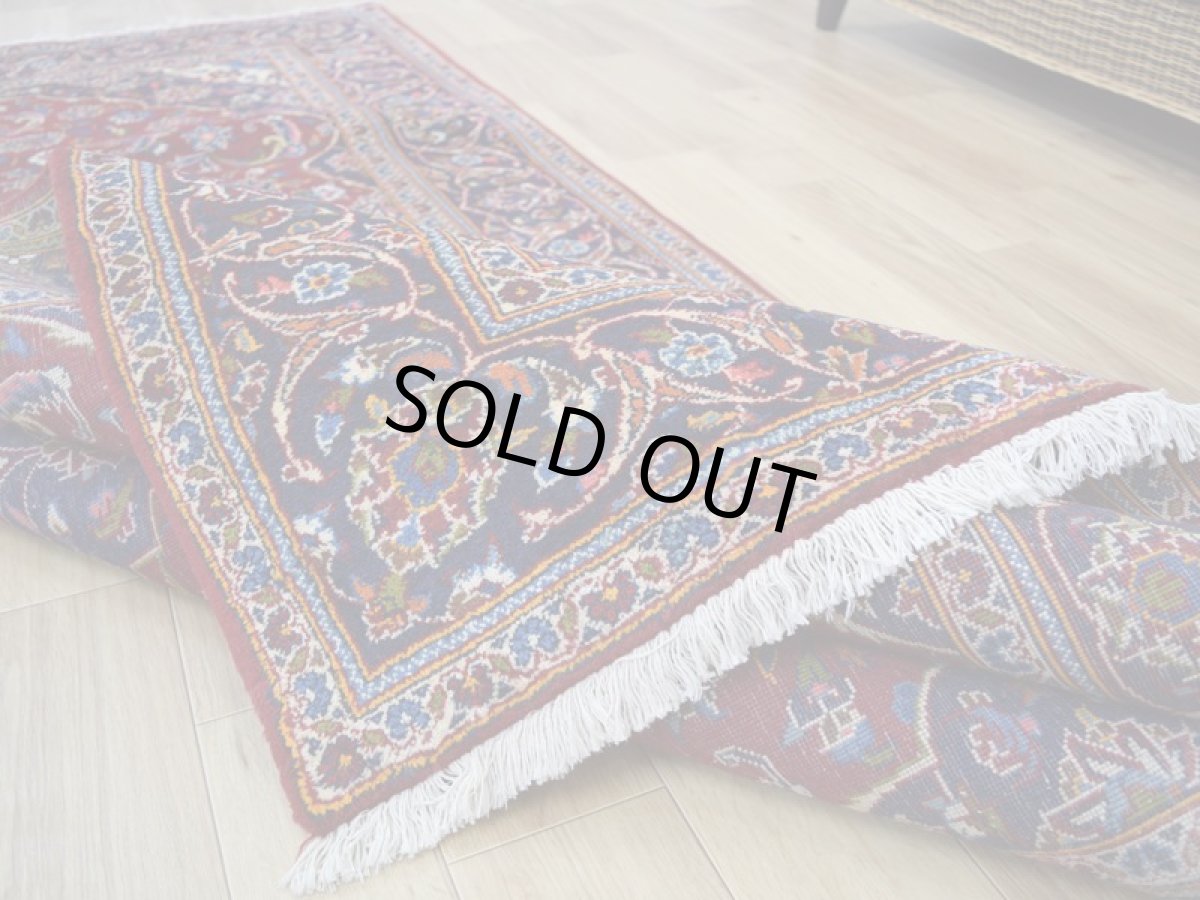 画像12: 良品 ペルシャ 絨毯 カシャーン 産 縦2.5m 横1.5m 4㎡ 4帖程度 リビング ダイニング 2-3人掛けソファ サイズ 255 x 150 cm No.R349 ウール 手織り ラグ 敷物 カーペット メダリオン 赤 ビンテージ b-r349-255150h762-053 (12)