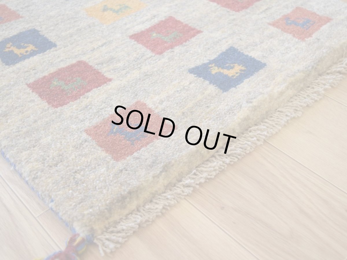 画像11: 新品 ペルシャ ギャッベ 玄関 マット サイズ 85 × 60 cm No.2234 肉厚 天然 ウール ギャベ 手織り ハンドメイド ラグ 絨毯 カーペット ロリバフト 玄関ドアマットのアクセントに 生成り クリーム ベージュ 原毛系 マルチカラー n-2234-085060h001a031 (11)