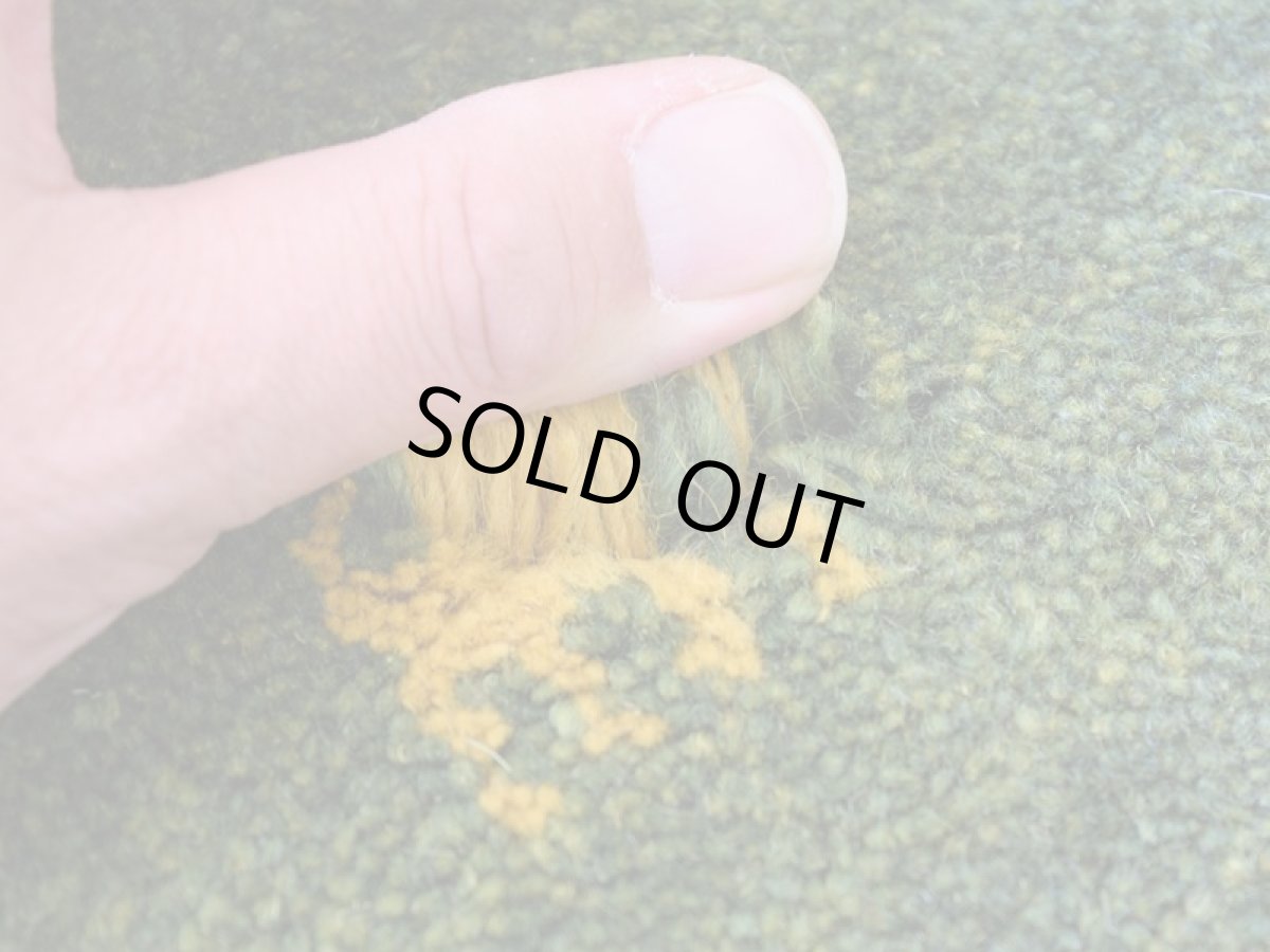 画像10: 新品 ペルシャ ギャッベ 縦2m 横1.5m 3㎡ 〜3帖 リビング ダイニング 2-3人掛けソファ サイズ 200 × 156 cm No.1930 肉厚 天然 ウール ギャベ 手織り ハンドメイド ラグ 絨毯 カーペット リビングダイニングルームやベッドサイドに 動物柄 緑 グリーン n-1930-200156s003p (10)