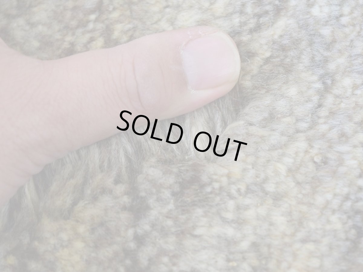 画像11: 新品 ペルシャ ギャッベ 縦2m 横1.5m 3㎡ 〜2帖 リビング ダイニング 2-3人掛けソファ サイズ 200 × 156 cm No.P404 肉厚 天然 ウール ギャベ 手織り ハンドメイド ラグ 絨毯 カーペット リビングダイニングルームやベッドサイドに 生成り ベージュ 茶 グレー 原毛系 グラデーション n-p404-200156h003p (11)