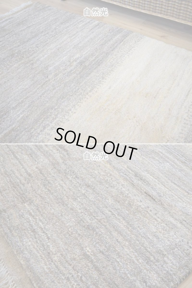 画像6: 新品 ペルシャ ギャッベ 縦2m 横1.5m 3㎡ 〜2帖 リビング ダイニング 2-3人掛けソファ サイズ 200 × 156 cm No.P404 肉厚 天然 ウール ギャベ 手織り ハンドメイド ラグ 絨毯 カーペット リビングダイニングルームやベッドサイドに 生成り ベージュ 茶 グレー 原毛系 グラデーション n-p404-200156h003p (6)