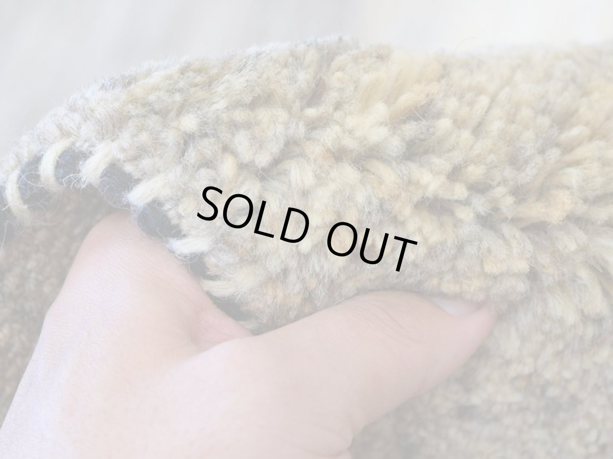 画像14: 新品 ペルシャ ギャッベ 縦2m 横1.5m 3㎡ 〜2帖 リビング ダイニング 2-3人掛けソファ サイズ 200 × 156 cm No.P404 肉厚 天然 ウール ギャベ 手織り ハンドメイド ラグ 絨毯 カーペット リビングダイニングルームやベッドサイドに 生成り ベージュ 茶 グレー 原毛系 グラデーション n-p404-200156h003p (14)