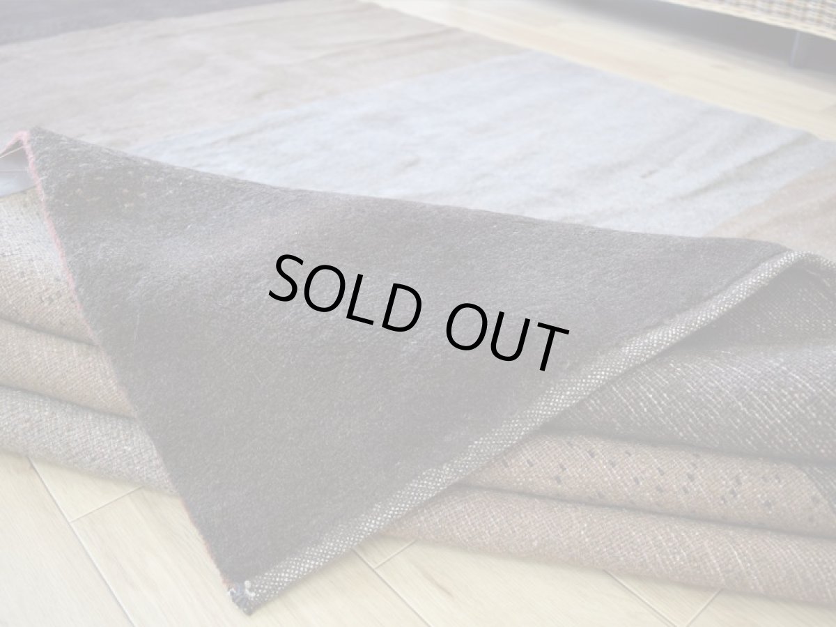 画像14: 新品 ペルシャ ギャッベ 縦3m 横2m 6㎡ 〜6帖程度 リビング ダイニング 3人掛けソファ コーナーソファサイズ 280 × 218 cm No.1437 肉厚 ウール ギャベ 手織り ハンドメイド ラグ 絨毯 カーペット ベージュ ブラウン グレー ブラック グラデーション ボーダー リビングダイニングルームやベッドサイドに n-1437-280218s563a574 (14)