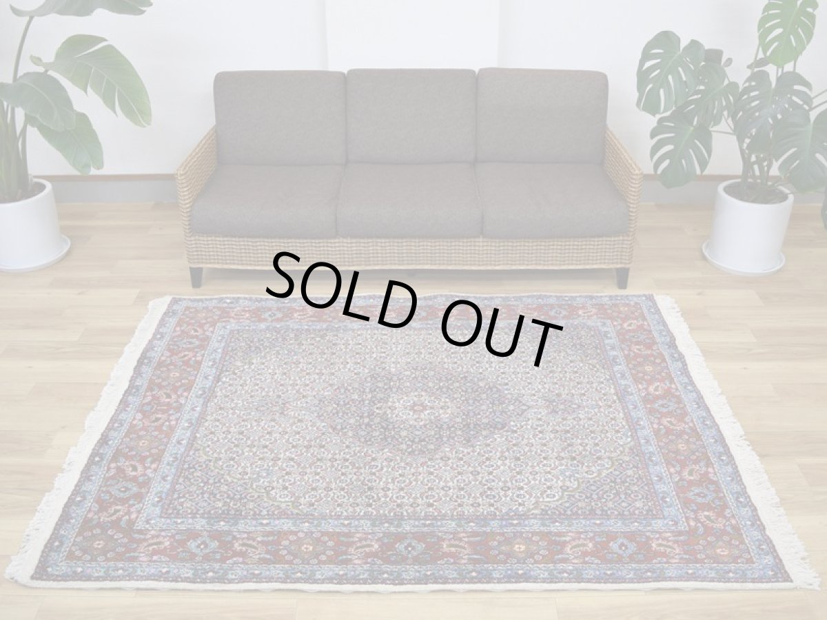 画像1: 良品 ペルシャ 絨毯 ムード 産 縦2m 横1.5m 3㎡ 3帖程度 リビング ダイニング 2-3人掛けソファ サイズ 195 x 145 cm No.R352 ウール 手織り ラグ 敷物 カーペット メダリオンコーナー マヒ柄 ヘラティ模様 中古品に抵抗がある方にもお勧めです ab-r352-195145h052-253 (1)