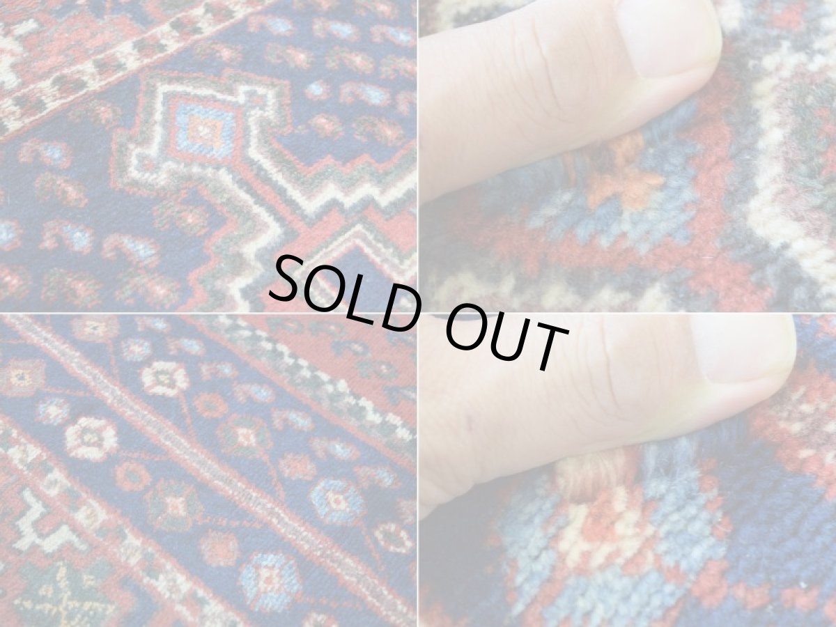 画像17: 良品 ペルシャ 部族絨毯  シャハレババク 縦2m 横1.5m 3㎡ 〜3帖程度 リビング ダイニング 2〜3人掛けソファ サイズ 195 x 155 cm No.P480 ウール 手織り ハンドメイド トライバル ラグ 部族絨毯 マット カーペット ボテ 幾何学模様 民族柄 ネイビー 赤 ヴィンテージ ビンテージ  b-p480-195155h023p (17)