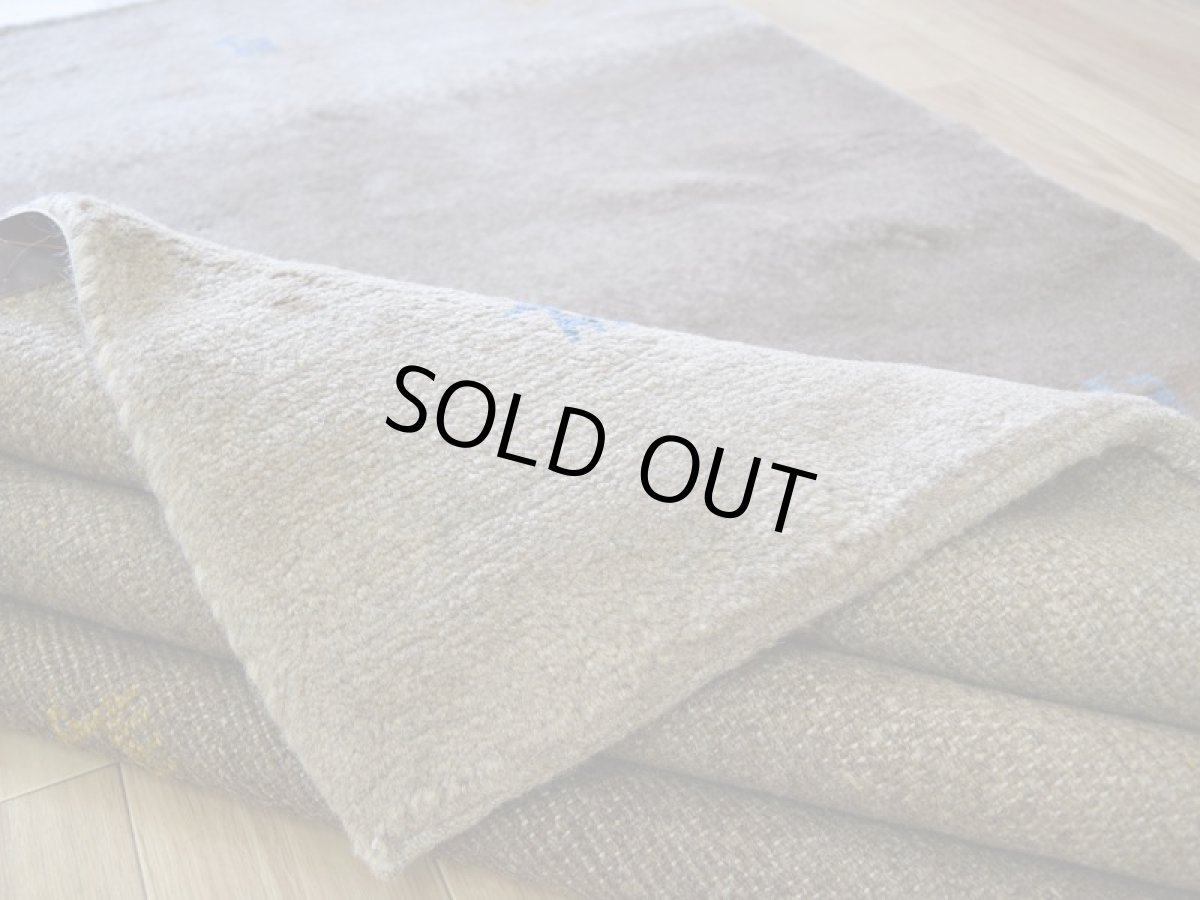 画像13: 新品 ペルシャ ギャッベ 縦2m 横1.5m 3㎡ 〜3帖 リビング ダイニング 2-3人掛けソファサイズ 200 × 155 cm No.1462 天然 肉厚 ウール ギャベ 手織り ハンドメイド ラグ 絨毯 カーペット ベージュ ブラウン グレー グラデーション ボーダー 動物 ヤギ 羊 鹿 柄 リビングダイニングルームやベッドサイドに n-1462-200155h071032 (13)