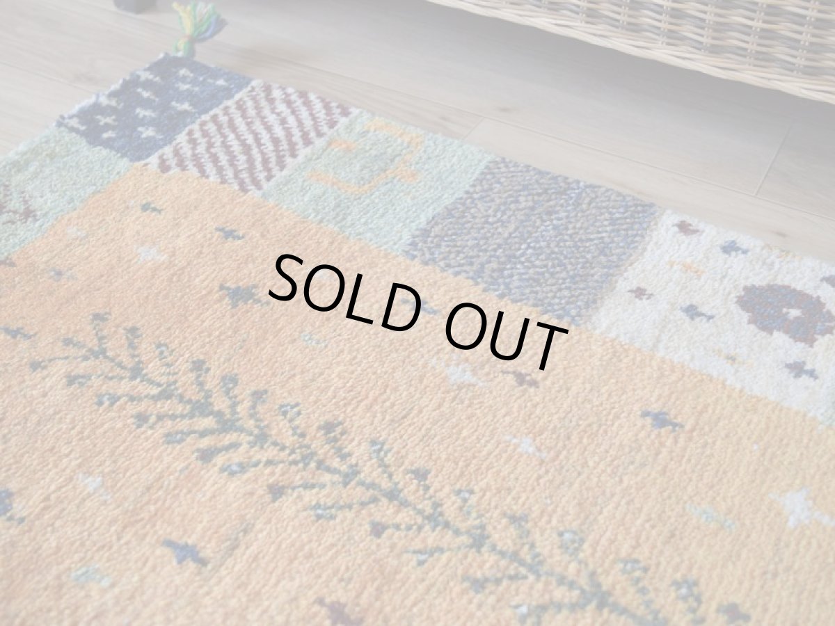 画像9: 新品 ペルシャ ギャッベ 玄関 マット サイズ 90 × 63 cm No.2461 肉厚 天然 ウール ギャベ 手織り ハンドメイド ラグ 絨毯 カーペット ロルバフト 玄関ドアマットのアクセントに 生命の樹 動物 パッチワーク柄 緑 グリーン マルチカラー n-2461-090063s570001 (9)