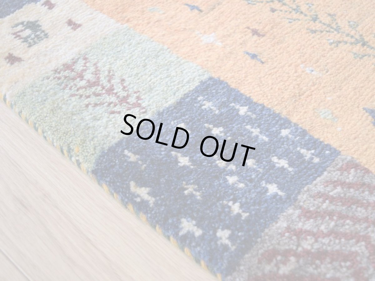 画像11: 新品 ペルシャ ギャッベ 玄関 マット サイズ 90 × 63 cm No.2461 肉厚 天然 ウール ギャベ 手織り ハンドメイド ラグ 絨毯 カーペット ロルバフト 玄関ドアマットのアクセントに 生命の樹 動物 パッチワーク柄 緑 グリーン マルチカラー n-2461-090063s570001 (11)