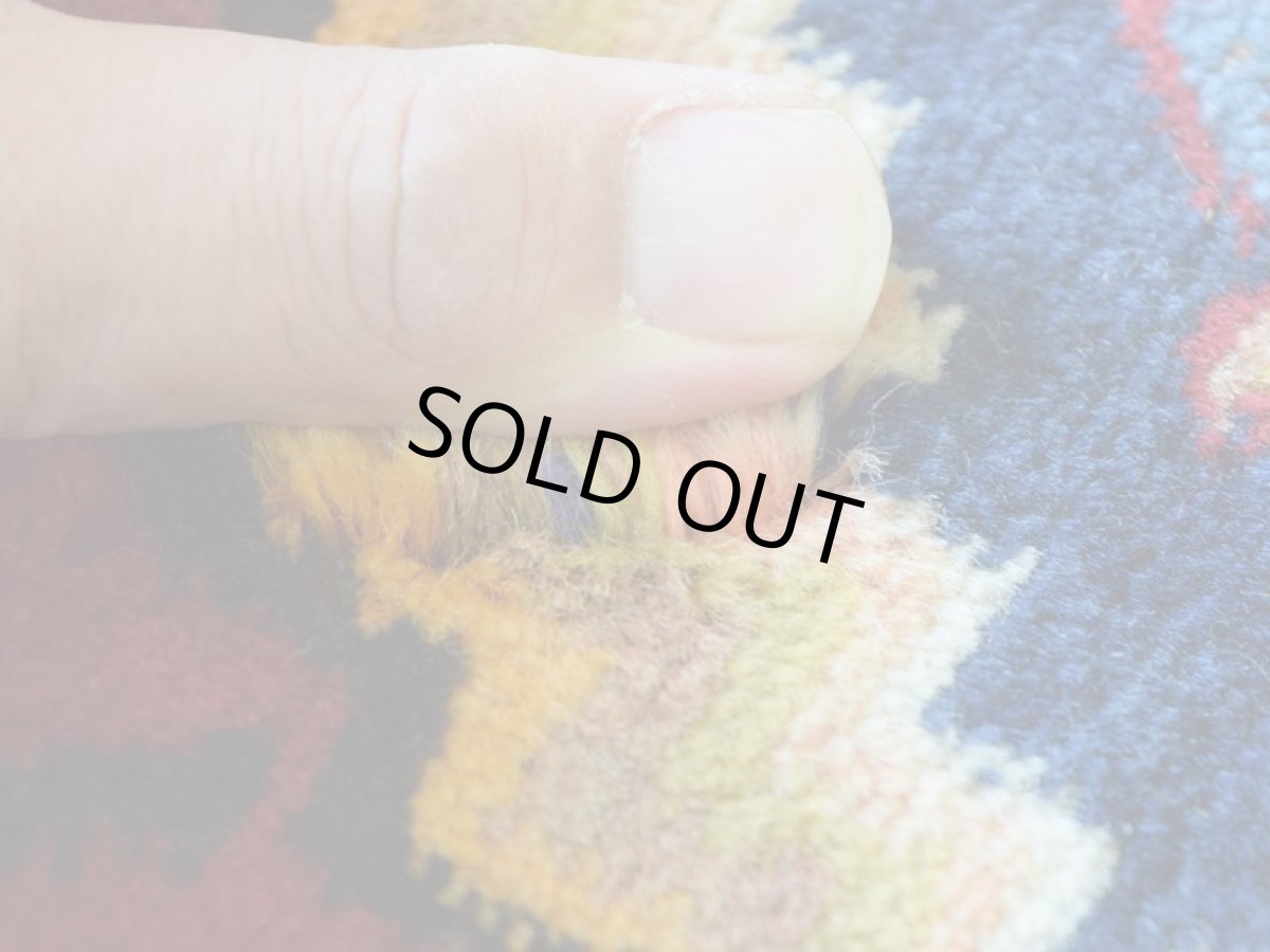 画像10: 良品 ペルシャ 部族絨毯  シールジャーン 縦2.3m 横1.6m 3.6㎡ 〜3.5帖 リビング ダイニング 2〜3人掛けソファ サイズ 230 x 155 cm No.P654 天然 ウール 手織り ハンドメイド トライバル ラグ 部族絨毯 マット カーペット 花模様 幾何学模様 民族柄 ネイビー 赤 b-a654-230155h514045 (10)