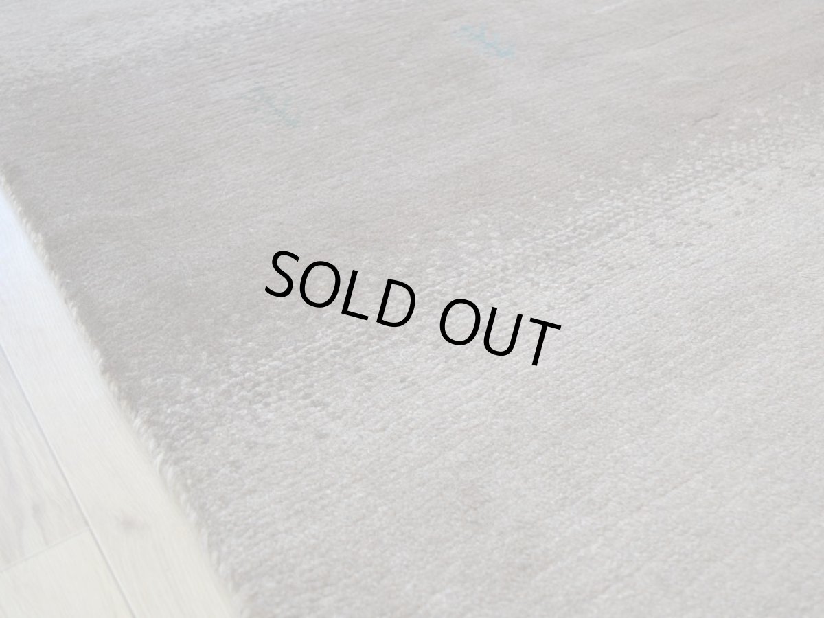 画像11: 新品 ペルシャ ギャッベ 縦2m 横1.5m 3㎡ 〜3帖 リビング ダイニング 2-3人掛けソファサイズ 190 × 156 cm No.1464 天然 肉厚 ウール ギャベ 手織り ハンドメイド ラグ 絨毯 カーペット ベージュ ブラウン グレー グラデーション ボーダー 動物 ヤギ 羊 鹿 生命の樹 柄 リビングダイニングルームやベッドサイドに n-1464-190156h071032 (11)