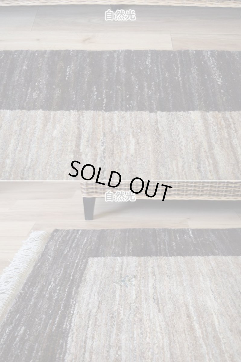 画像5: 新品 ペルシャ ギャッベ 縦2m 横1.5m 3㎡ 〜3帖 リビング ダイニング 2-3人掛けソファ サイズ 197 × 157 cm No.A585 肉厚 天然 ウール ギャベ 手織り ハンドメイド ラグ 絨毯 カーペット リビングダイニングルームやベッドサイドに こげ茶 ブラウン ベージュ 原毛系 生命の樹 n-a585-197157h733034 (5)