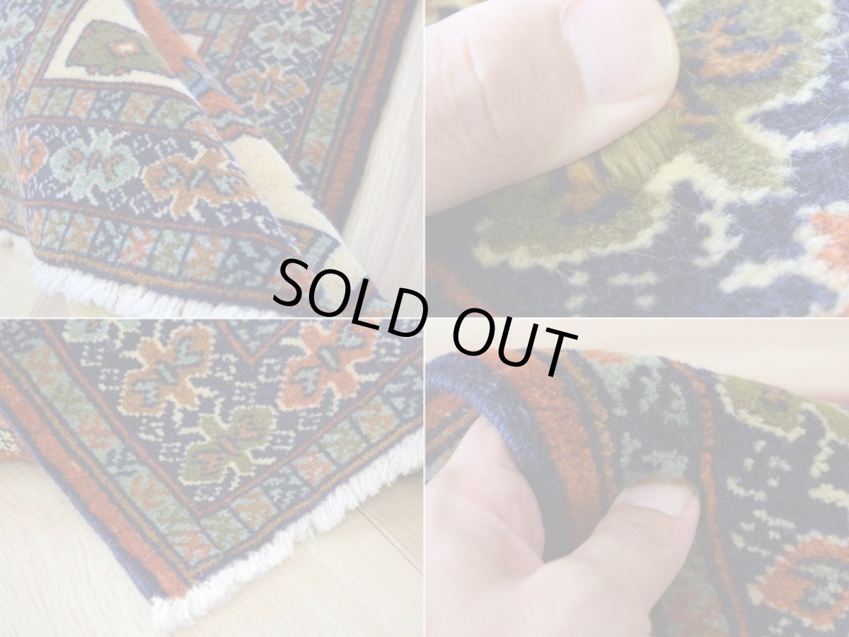 画像18: 美品 ペルシャ 部族絨毯 トルクメン 玄関 マット サイズ 87 x 71 cm No.E1 天然 肉厚 ウール 手織り ハンドメイド トライバル ラグ マット カーペット 生成り クリーム オレンジ グリーン カラフル 幾何学模様 民族柄 中古品に抵抗のある方にもお勧めです a-e1-087071h001p (18)