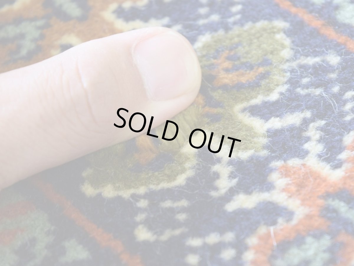 画像12: 美品 ペルシャ 部族絨毯 トルクメン 玄関 マット サイズ 87 x 71 cm No.E1 天然 肉厚 ウール 手織り ハンドメイド トライバル ラグ マット カーペット 生成り クリーム オレンジ グリーン カラフル 幾何学模様 民族柄 中古品に抵抗のある方にもお勧めです a-e1-087071h001p (12)