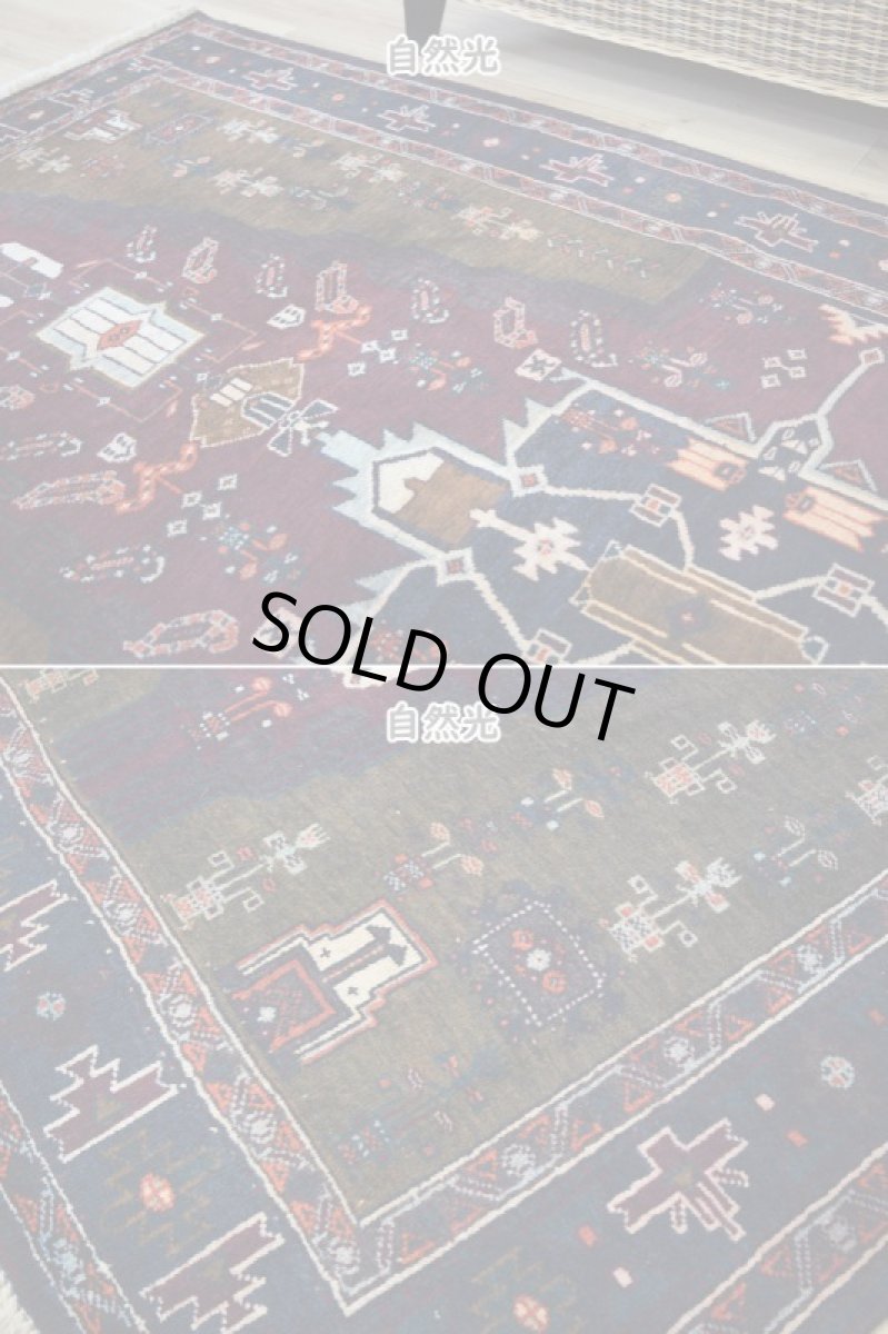 画像6: 良品 ペルシャ 部族絨毯 バルーチ 縦2.5m 横1.2m 3㎡ リビング ダイニング 2〜3人掛けソファ センターテーブル サイズ 250 x 115 cm No.P474 ウール 手織り トライバル ラグ 敷物 マット カーペット メダリオン 幾何学模様 ヴィンテージ ビンテージ  黒 ネイビー オリーブ エンジ b-p474-250115h523p (6)