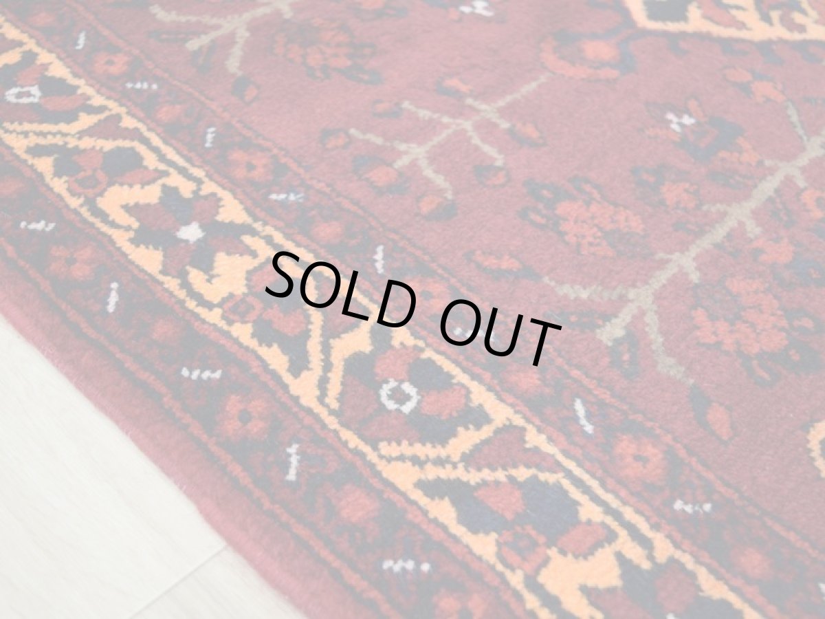 画像11: 良品 ペルシャ 部族絨毯 バクティヤリ 縦1.5m 横1.1m 2㎡ 〜2帖程度 1〜2人掛けソファ センターテーブル サイズ 150 x 110 cm No.R223 ウール 手織り トライバル ラグ 敷物 マット カーペット ヴィンテージ ビンテージ  赤 レッド b-r223-150110h001031 (11)