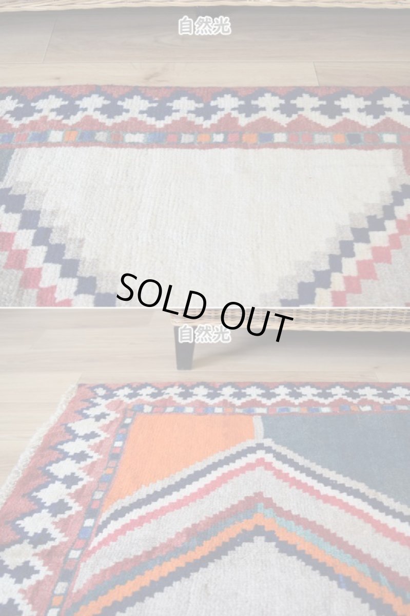 画像5: 新品 ペルシャ ギャッベ 縦2.5m 横1.3m 3㎡ 〜3帖 リビング ダイニング 3人掛けソファ サイズ 220 x 125 cm No.A635 天然 肉厚 ウール 手織り ハンドメイド トライバル ラグ 部族絨毯 マット カーペット ギャベ 民族柄 生成り クリーム 青 インディゴブルー 赤 オレンジ n-a635-220125h173384 (5)