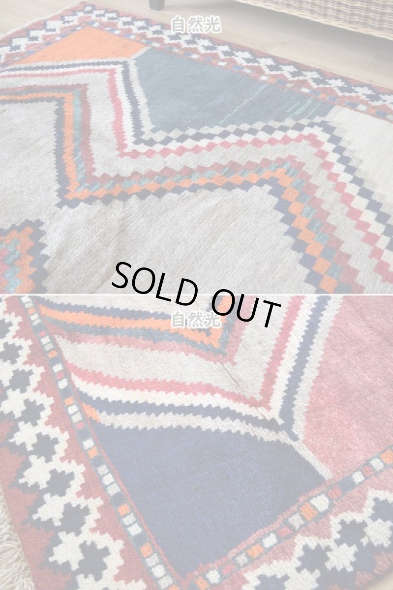 画像6: 新品 ペルシャ ギャッベ 縦2.5m 横1.3m 3㎡ 〜3帖 リビング ダイニング 3人掛けソファ サイズ 220 x 125 cm No.A635 天然 肉厚 ウール 手織り ハンドメイド トライバル ラグ 部族絨毯 マット カーペット ギャベ 民族柄 生成り クリーム 青 インディゴブルー 赤 オレンジ n-a635-220125h173384 (6)
