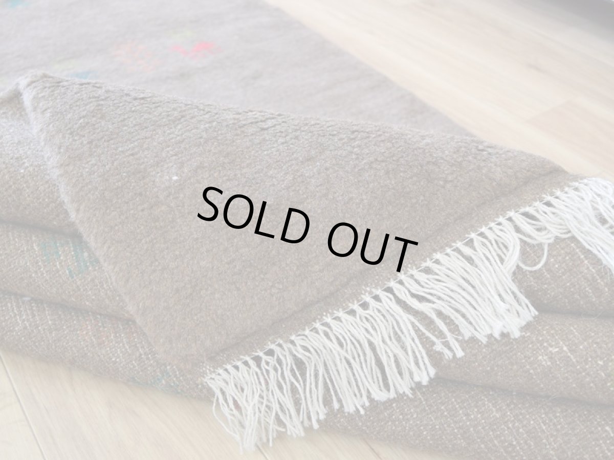 画像15: 新品 ペルシャ ギャッベ 縦2m 横1.5m 2.5㎡ リビング ダイニング 2-3人掛けソファ サイズ 190 × 135 cm No.R435 肉厚 天然 ウール ギャベ 手織り ハンドメイド ラグ 絨毯 カーペット リビングダイニングルームやベッドサイドに ブラウン 茶 動物 植物柄 n-r435-190135h031071 (15)