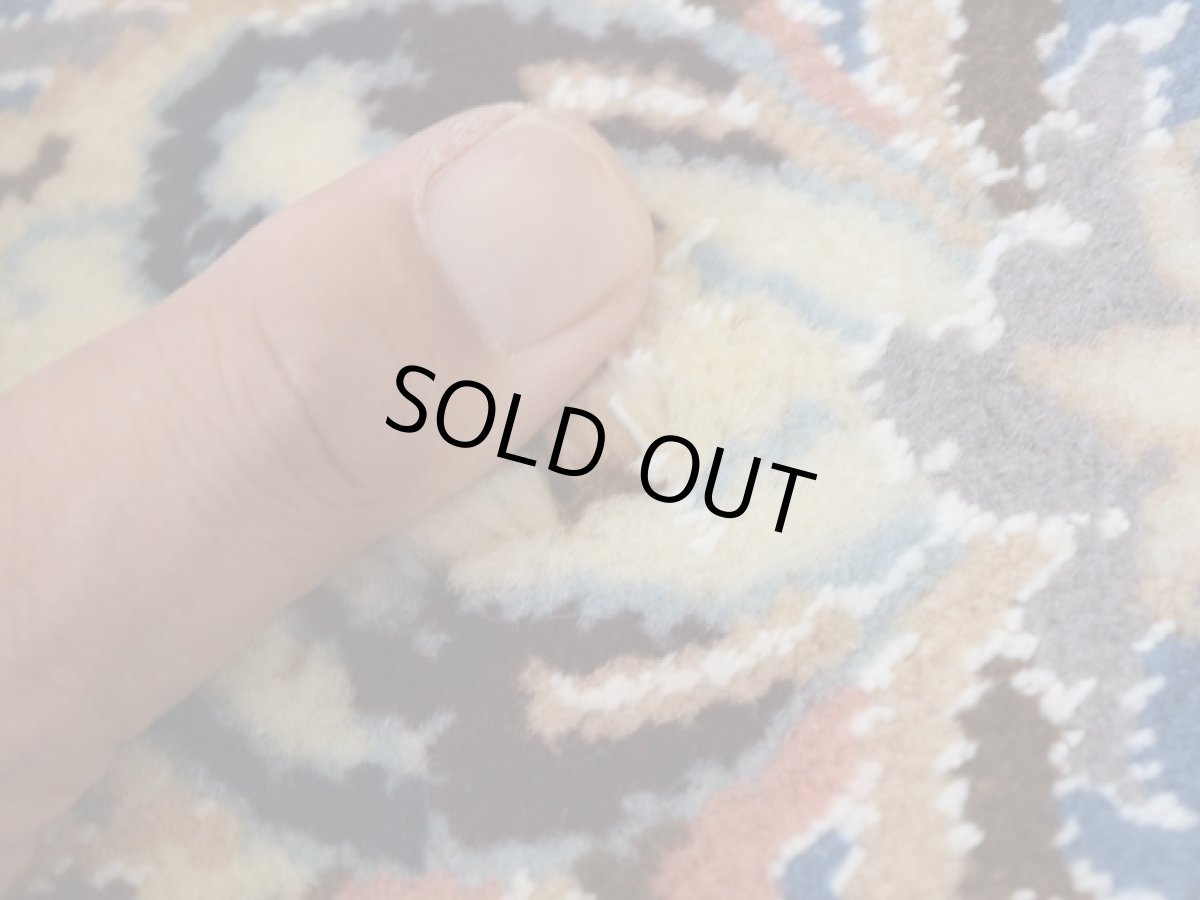 画像10: 新品 ペルシャ 絨毯 ナイン 産 9la ノーラー 縦2.5m 横1.5m 3.6㎡ 〜3.5帖程度 リビング ダイニング 2-3人掛けソファ サイズ 234 x 153 cm No.2278 ウール 手織り ラグ 敷物 カーペット メダリオン 青 ブルー 生成り アイボリー ベージュ n-2278-234153s08705101 (10)