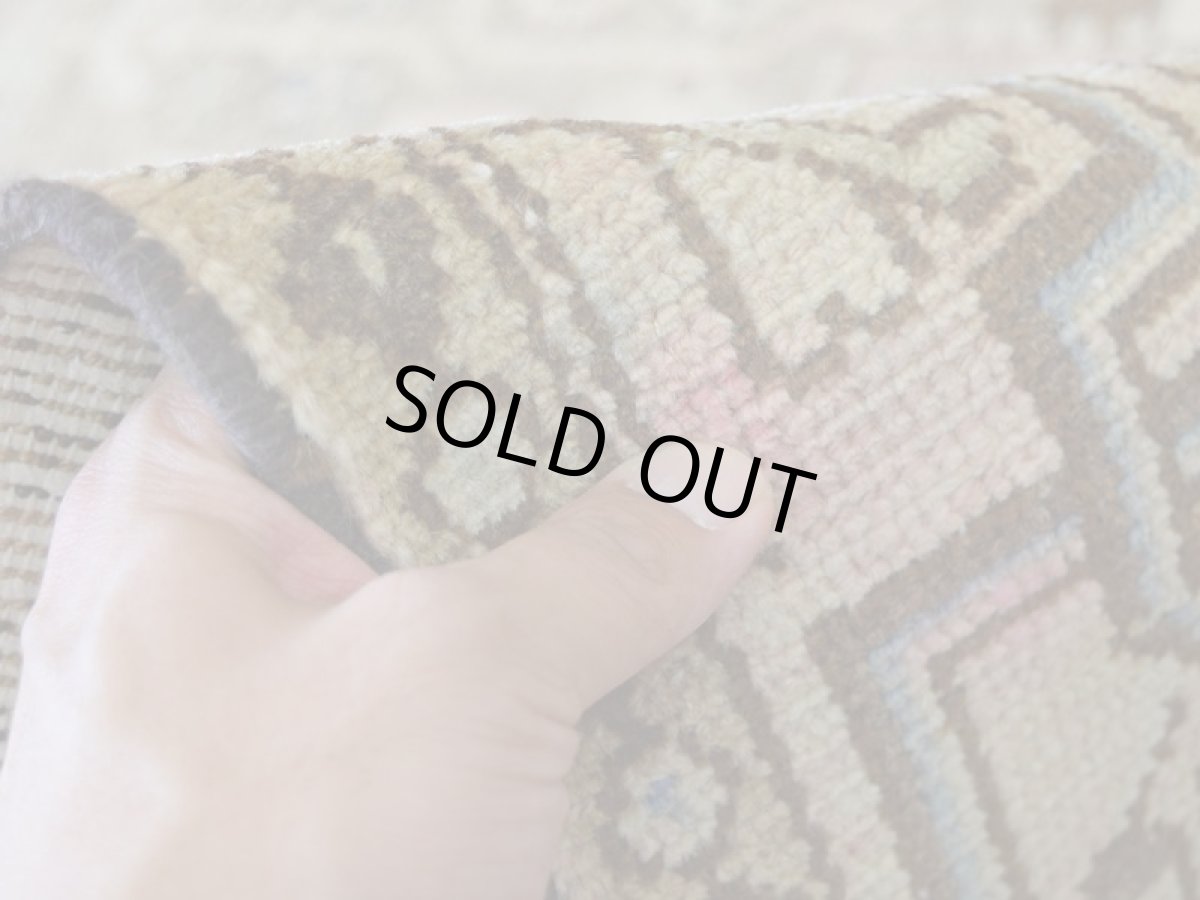 画像15: 【中古品】 ペルシャ 部族絨毯 バクティヤリ 縦2.2m 横1.5m 3.2㎡ 〜3帖 リビング ダイニング 2〜3人掛けソファ センターテーブル サイズ 214 x 145 cm No.AD704 ウール 手織り トライバル ラグ 敷物 マット カーペット 幾何学模様 ヴィンテージ ビンテージ 【スレ毛足無し】 c-ad704-214145h052523 (15)