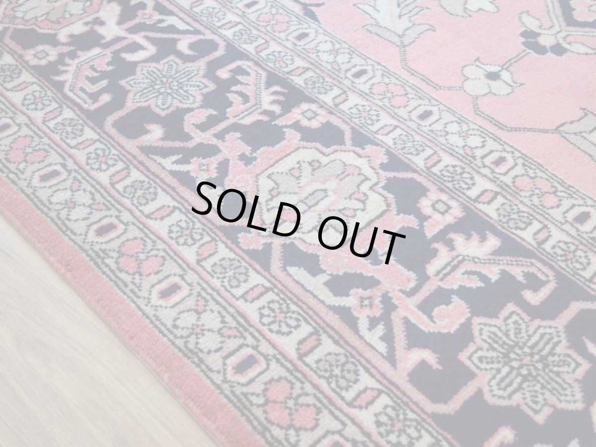 画像11: 美品 ペルシャ 絨毯 ヘリス 産 縦3m 横2.5m 7.5㎡ ~7.5帖 リビング ダイニング 3人掛けソファ コーナーソファ サイズ 305 x 240 cm No.2117 ウール 手織り ハンドメイド トライバル ラグ カーペット サーモンピンク 生成り クリーム ベージュ ネイビー a-2117-305240s056597 (11)