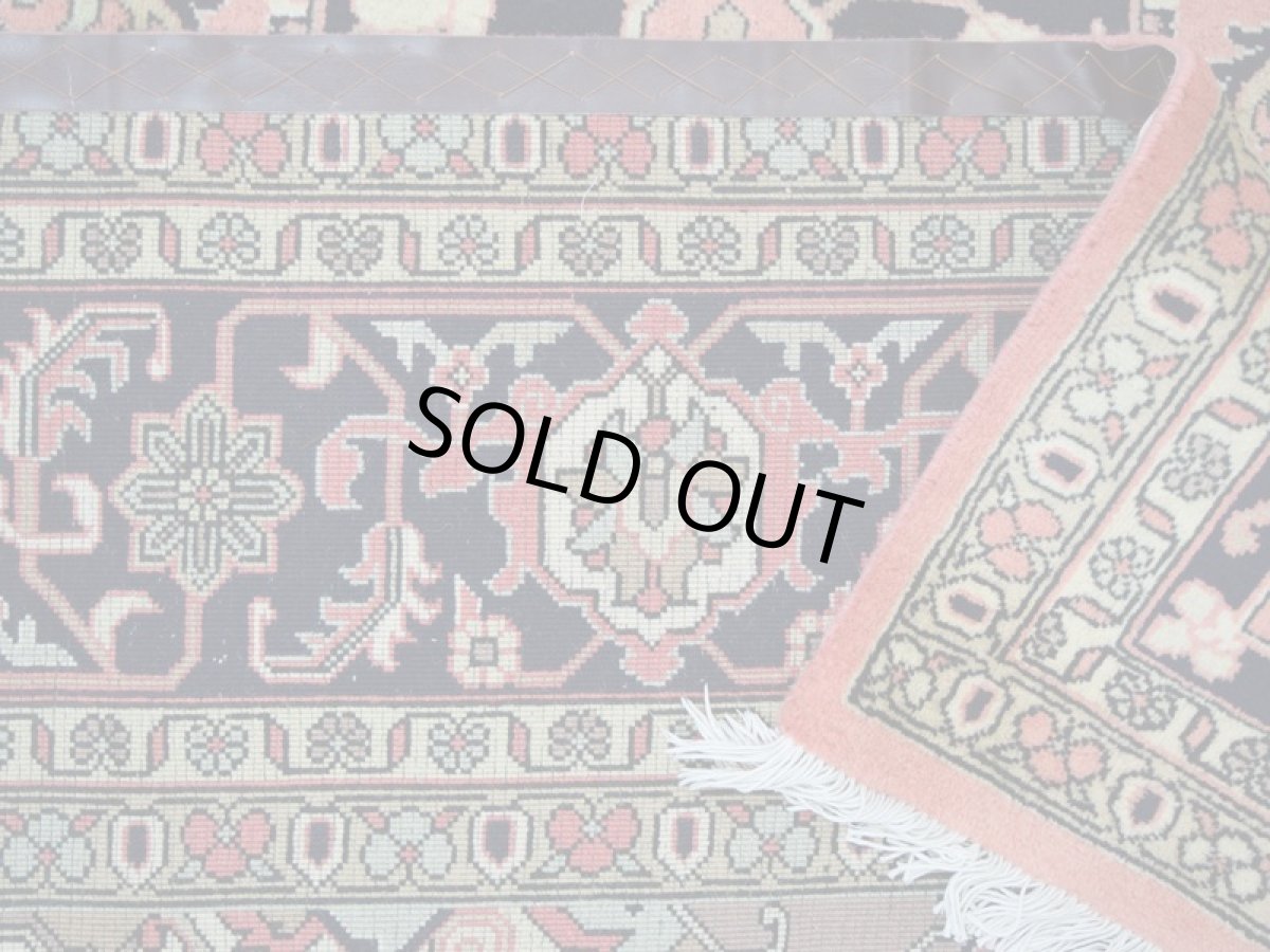 画像14: 美品 ペルシャ 絨毯 ヘリス 産 縦3m 横2.5m 7.5㎡ ~7.5帖 リビング ダイニング 3人掛けソファ コーナーソファ サイズ 305 x 240 cm No.2117 ウール 手織り ハンドメイド トライバル ラグ カーペット サーモンピンク 生成り クリーム ベージュ ネイビー a-2117-305240s056597 (14)