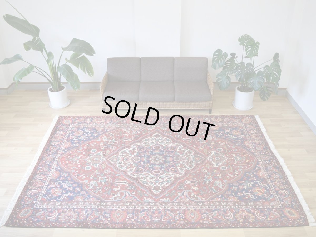 画像2: 良品 ペルシャ 絨毯 バクティヤリ 縦3m 横2m 6㎡ 〜6帖 リビング ダイニング 3人掛けソファ コーナーソファ 大判 サイズ 312 x 214 cm No.AB386 ウール 手織り トライバル ラグ 敷物 マット カーペット メダリオン 赤 ネイビー 黒 ヴィンテージ ビンテージ b-ab386-312214h684236 (2)