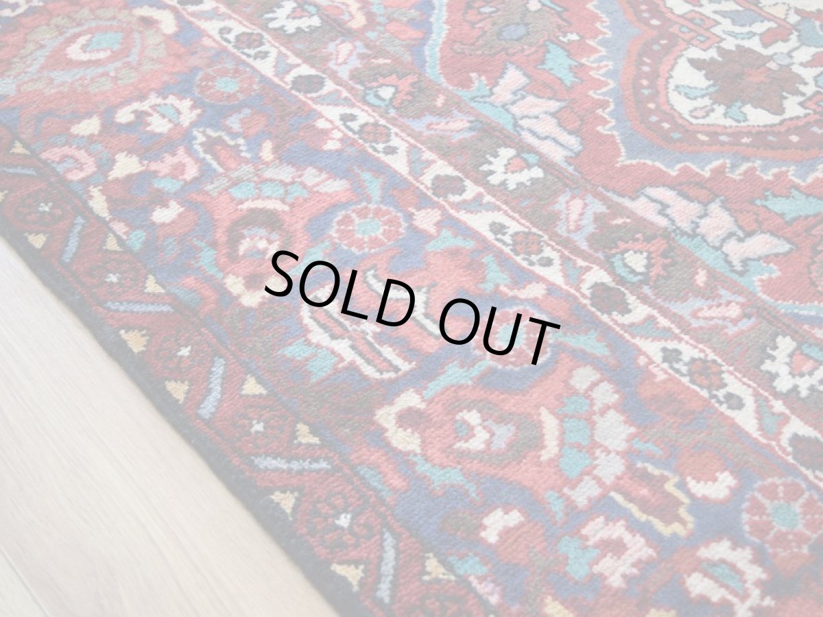 画像10: 良品 ペルシャ 絨毯 バクティヤリ 縦3m 横2m 6㎡ 〜6帖 リビング ダイニング 3人掛けソファ コーナーソファ 大判 サイズ 312 x 214 cm No.AB386 ウール 手織り トライバル ラグ 敷物 マット カーペット メダリオン 赤 ネイビー 黒 ヴィンテージ ビンテージ b-ab386-312214h684236 (10)