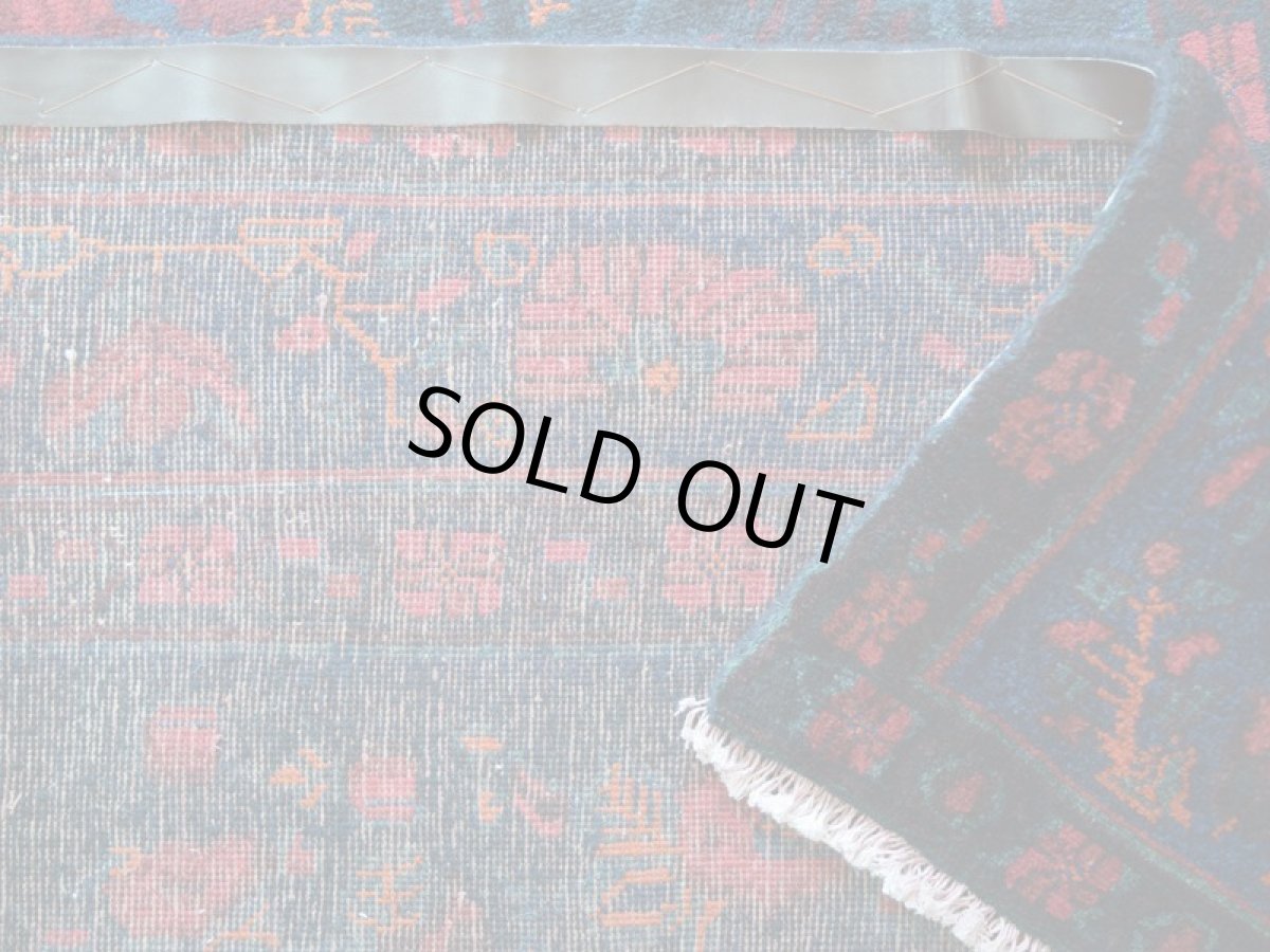 画像16: 良品 ペルシャ 部族絨毯 シールジャーン 縦3m 横2m 6㎡ 〜6帖 リビング ダイニング 3人掛けソファ コーナーソファ 大判 サイズ 294 x 203 cm No.AD374 肉厚 ウール 手織り トライバル ラグ 敷物 マット カーペット アフシャル絨毯  赤 黒 ブラック ネイビー オレンジ ゴルファランギ 花束 模様 花柄 ヴィンテージ ビンテージ b-ad374-294203h89700301 (16)