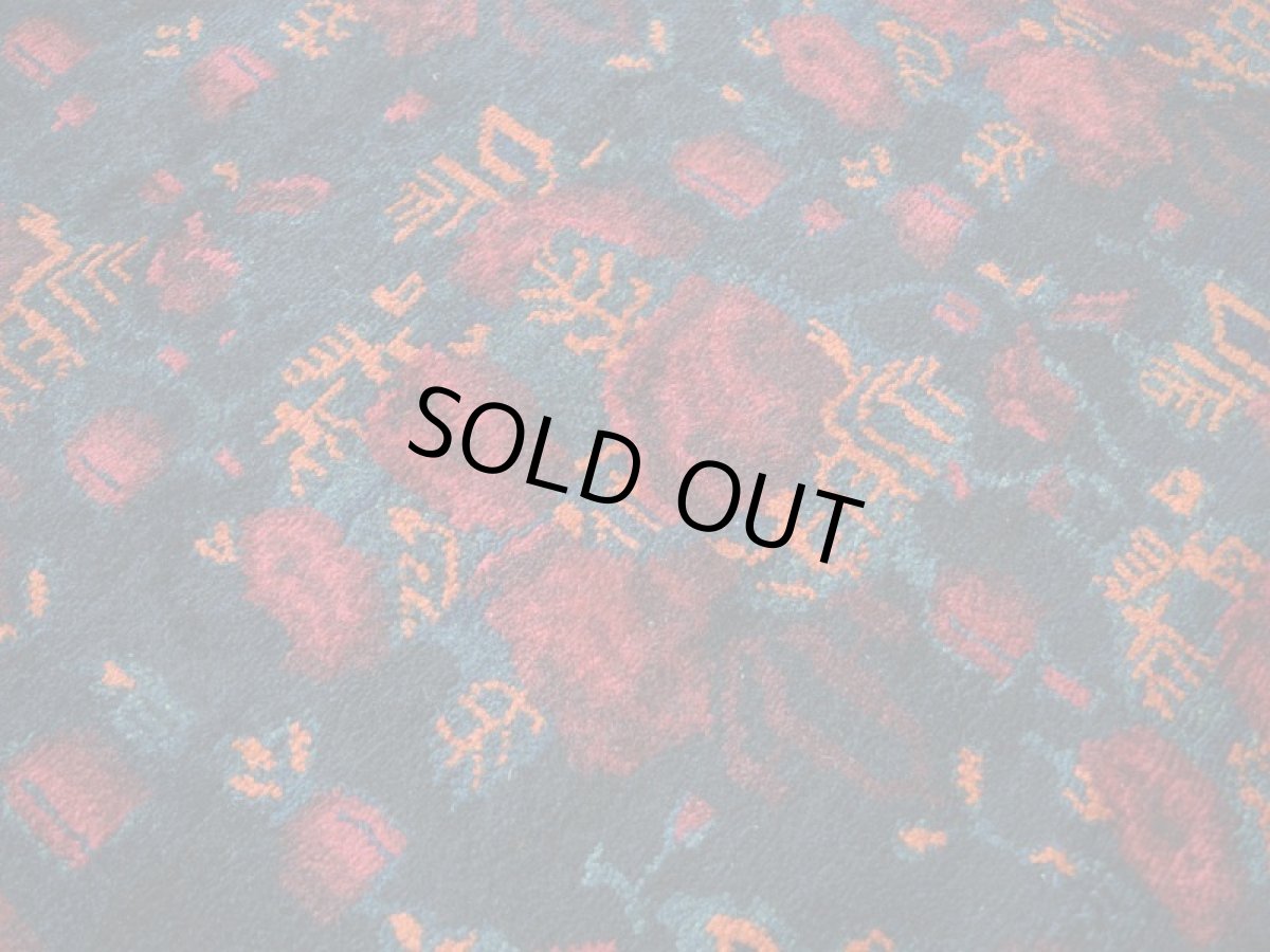 画像10: 良品 ペルシャ 部族絨毯 シールジャーン 縦3m 横2m 6㎡ 〜6帖 リビング ダイニング 3人掛けソファ コーナーソファ 大判 サイズ 294 x 203 cm No.AD374 肉厚 ウール 手織り トライバル ラグ 敷物 マット カーペット アフシャル絨毯  赤 黒 ブラック ネイビー オレンジ ゴルファランギ 花束 模様 花柄 ヴィンテージ ビンテージ b-ad374-294203h89700301 (10)