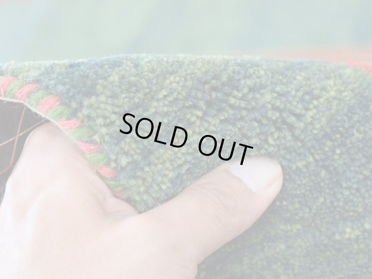 画像12: 新品 ペルシャ ギャッベ 縦3m 横2m 6㎡ 〜6帖程度 リビング ダイニング 3人掛けソファ コーナーソファサイズ 293 × 222 cm No.2486 肉厚 ウール 手織り リーズバフト ギャベ ハンドメイド ラグ 絨毯 カーペット グリーン 緑 シンプル n-2486-293222s03615112 (12)