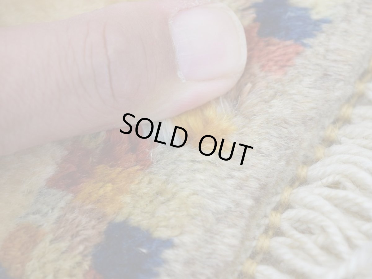 画像11: 新品 ペルシャ ギャッベ 縦2m 横1m ランナーサイズ 2-3人掛けソファ サイズ 190 × 77 cm No.2324 肉厚 天然 ウール ギャベ 手織り リーズバフト ハンドメイド ラグ 絨毯 カーペット  イエロー 黄色 クリーム ベージュ プレーン シンプル n-2324-190077s053583 (11)