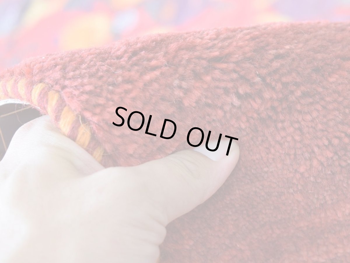 画像11: 新品 ペルシャ ギャッベ 縦2m 横1.5m 3m2 〜2-3帖程度 リビング ダイニング 2-3人掛けソファ サイズ 209 × 146 cm No.a618 肉厚 リーズバフト ウール 手織りギャベ ハンドメイド ラグ 絨毯 カーペット ザクロ 生命の樹 糸杉 赤系 リビングダイニングルームやベッドサイドに n-a618-209146h566568 (11)