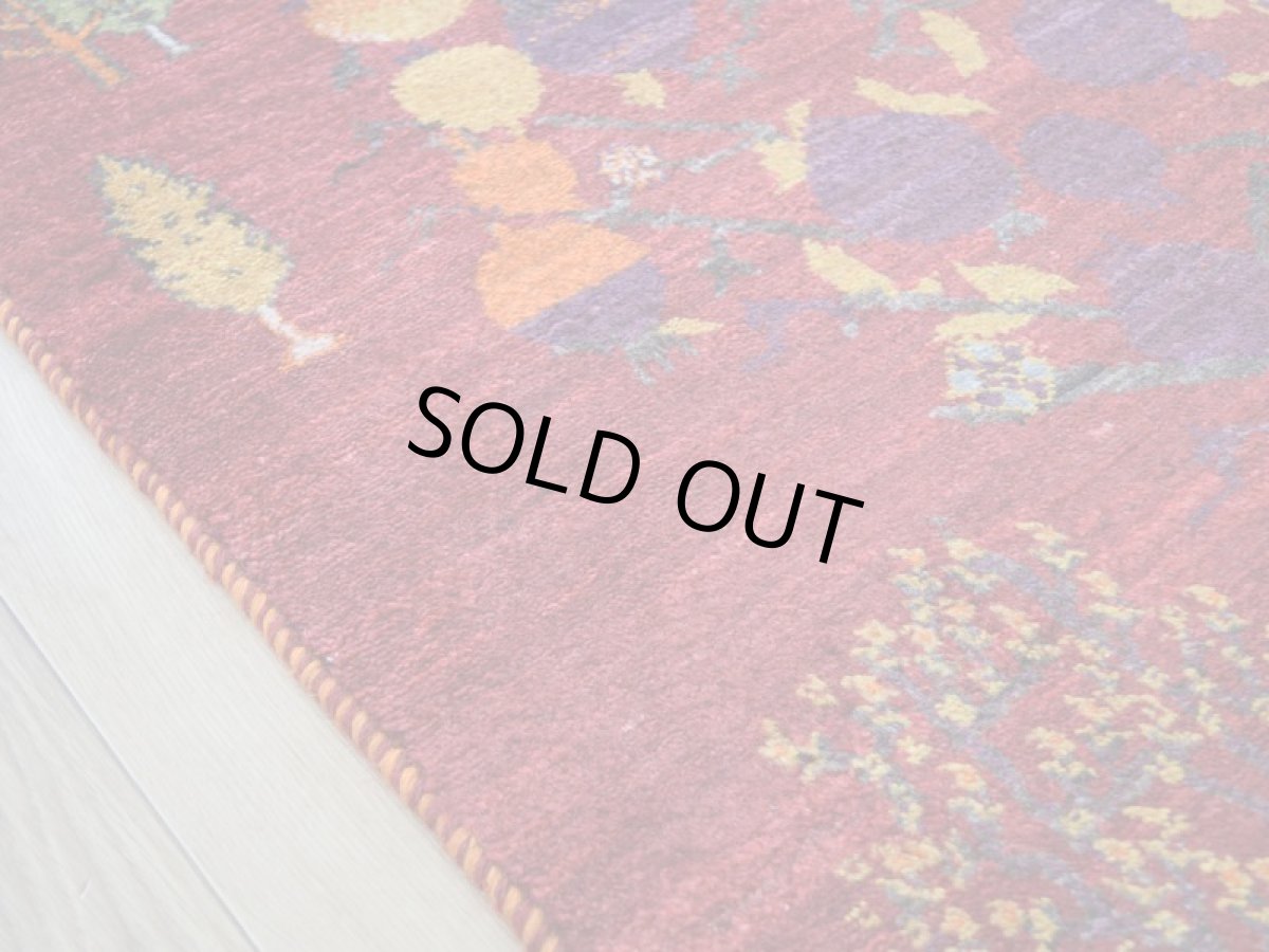 画像9: 新品 ペルシャ ギャッベ 縦2m 横1.5m 3m2 〜2-3帖程度 リビング ダイニング 2-3人掛けソファ サイズ 209 × 146 cm No.a618 肉厚 リーズバフト ウール 手織りギャベ ハンドメイド ラグ 絨毯 カーペット ザクロ 生命の樹 糸杉 赤系 リビングダイニングルームやベッドサイドに n-a618-209146h566568 (9)