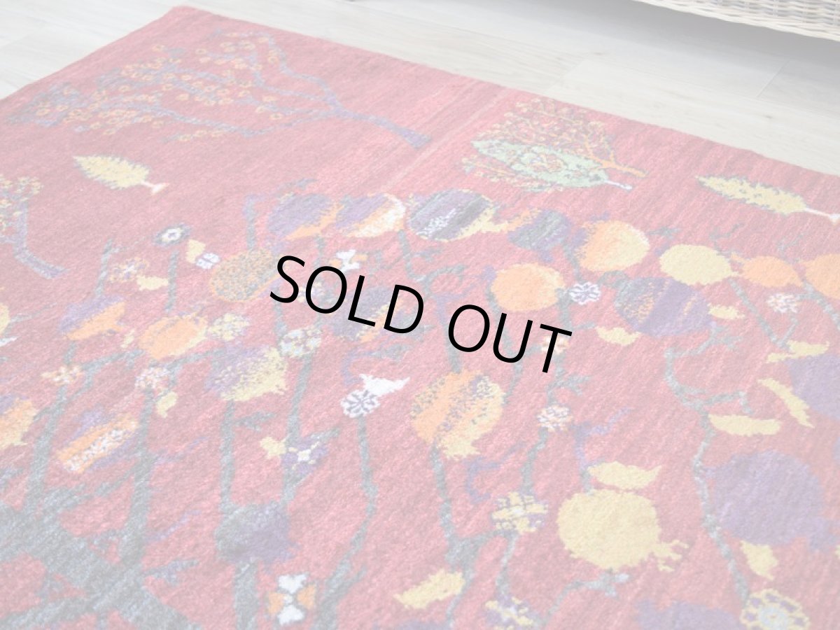 画像8: 新品 ペルシャ ギャッベ 縦2m 横1.5m 3m2 〜2-3帖程度 リビング ダイニング 2-3人掛けソファ サイズ 209 × 146 cm No.a618 肉厚 リーズバフト ウール 手織りギャベ ハンドメイド ラグ 絨毯 カーペット ザクロ 生命の樹 糸杉 赤系 リビングダイニングルームやベッドサイドに n-a618-209146h566568 (8)