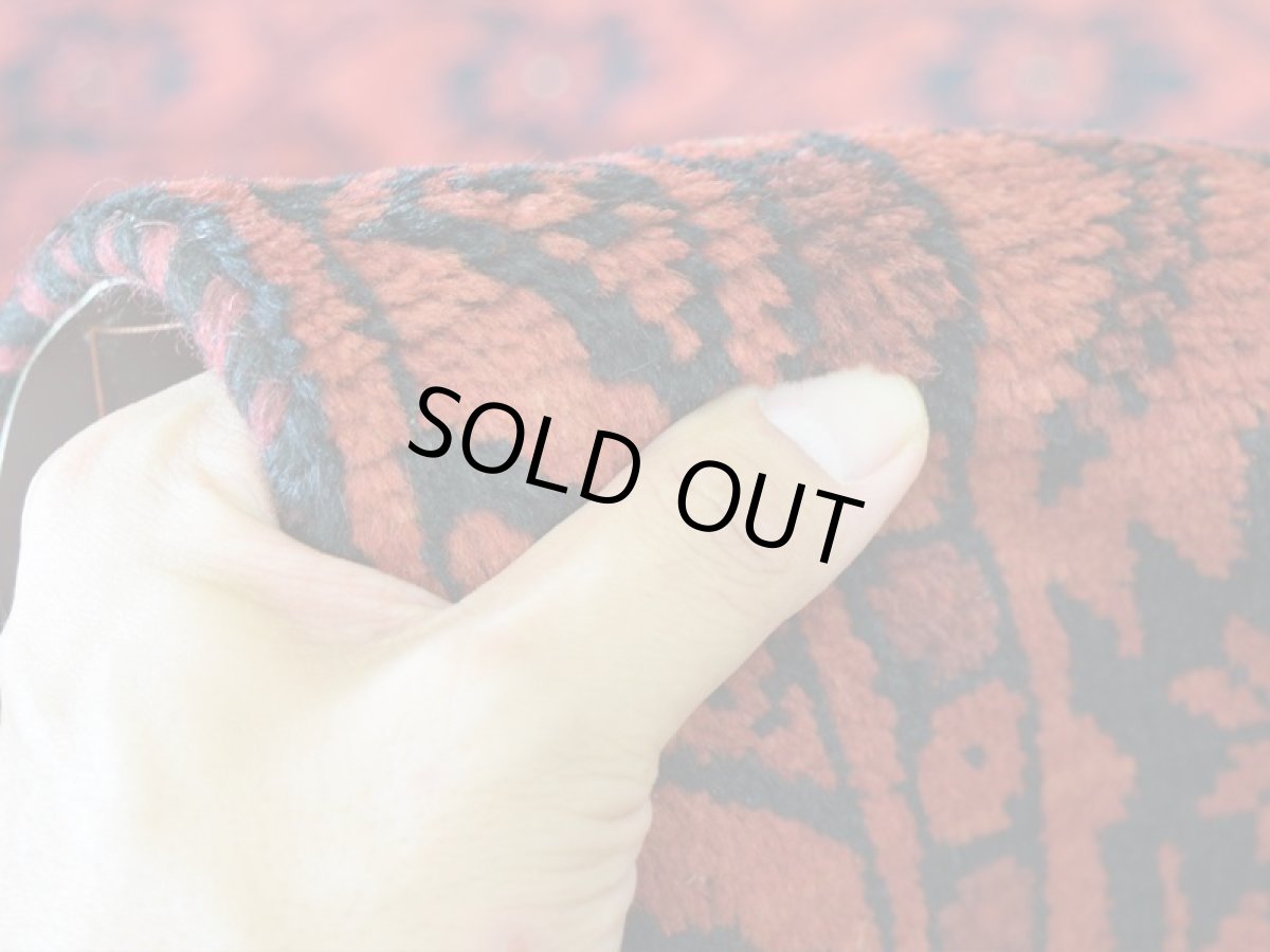 画像12: 良品 ペルシャ 部族絨毯 バルーチ 縦2m 横1m 2.2㎡ 〜2帖程度 リビング ダイニング 2〜3人掛けソファ センターテーブル サイズ 210 x 110 cm No.AD331 天然 肉厚 ウール 手織り トライバル ラグ 敷物 マット カーペット 幾何学模様 ヴィンテージ ビンテージ  赤 ブラウン 赤茶系  b-ad331-210110h091742 (12)